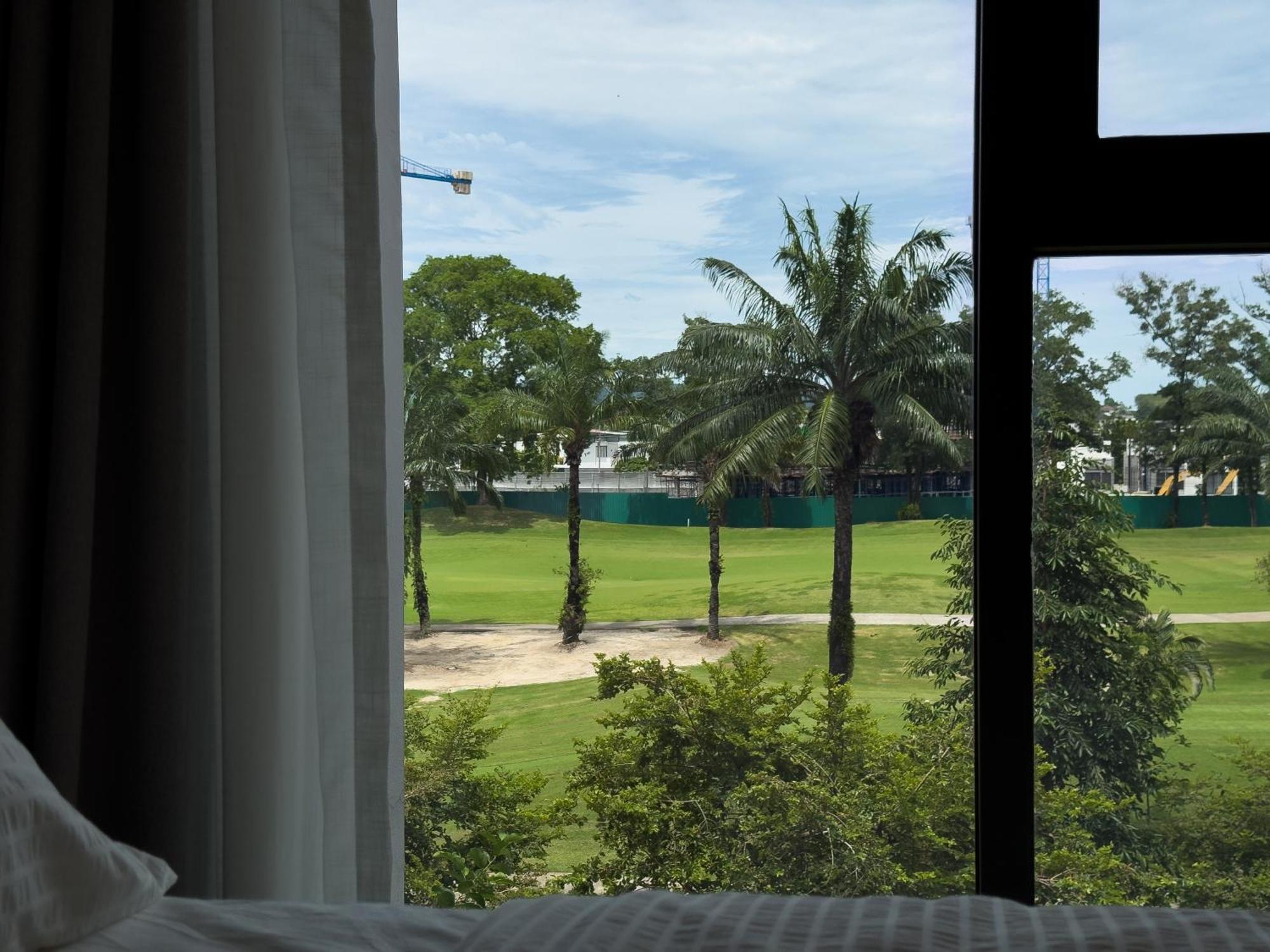 Skypark Laguna Apartments Bangtao Bang Tao Beach  Buitenkant foto