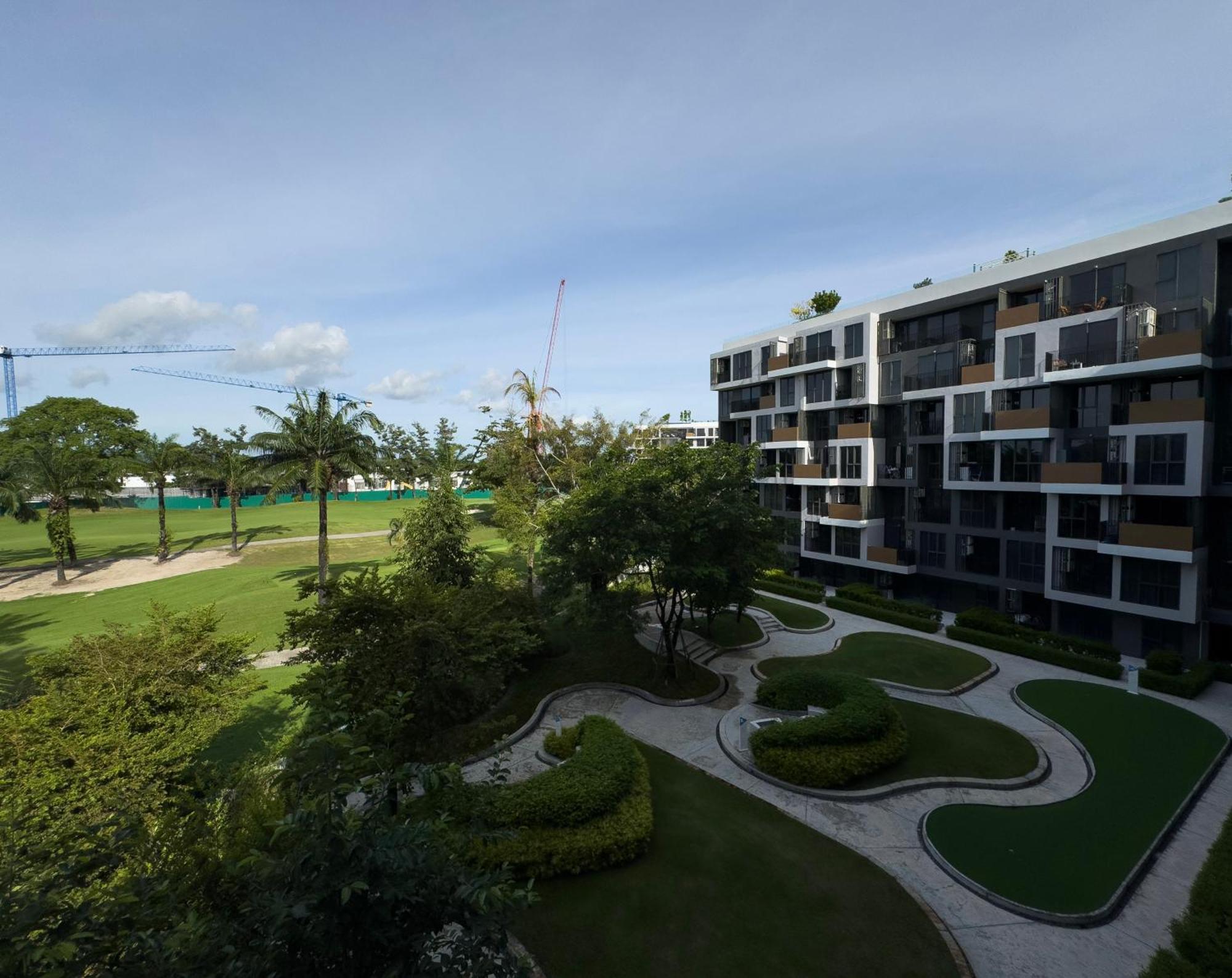 Skypark Laguna Apartments Bangtao Bang Tao Beach  Buitenkant foto