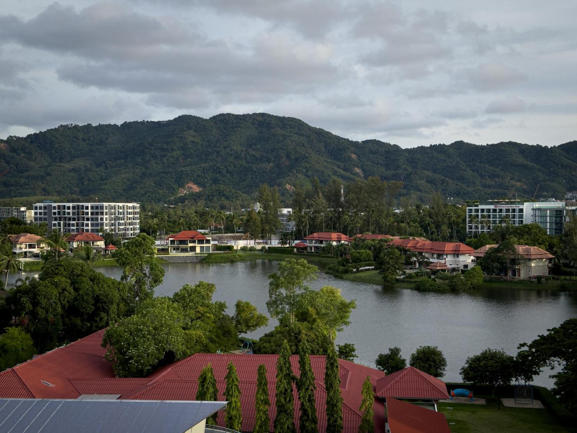 Skypark Laguna Apartments Bangtao Bang Tao Beach  Buitenkant foto