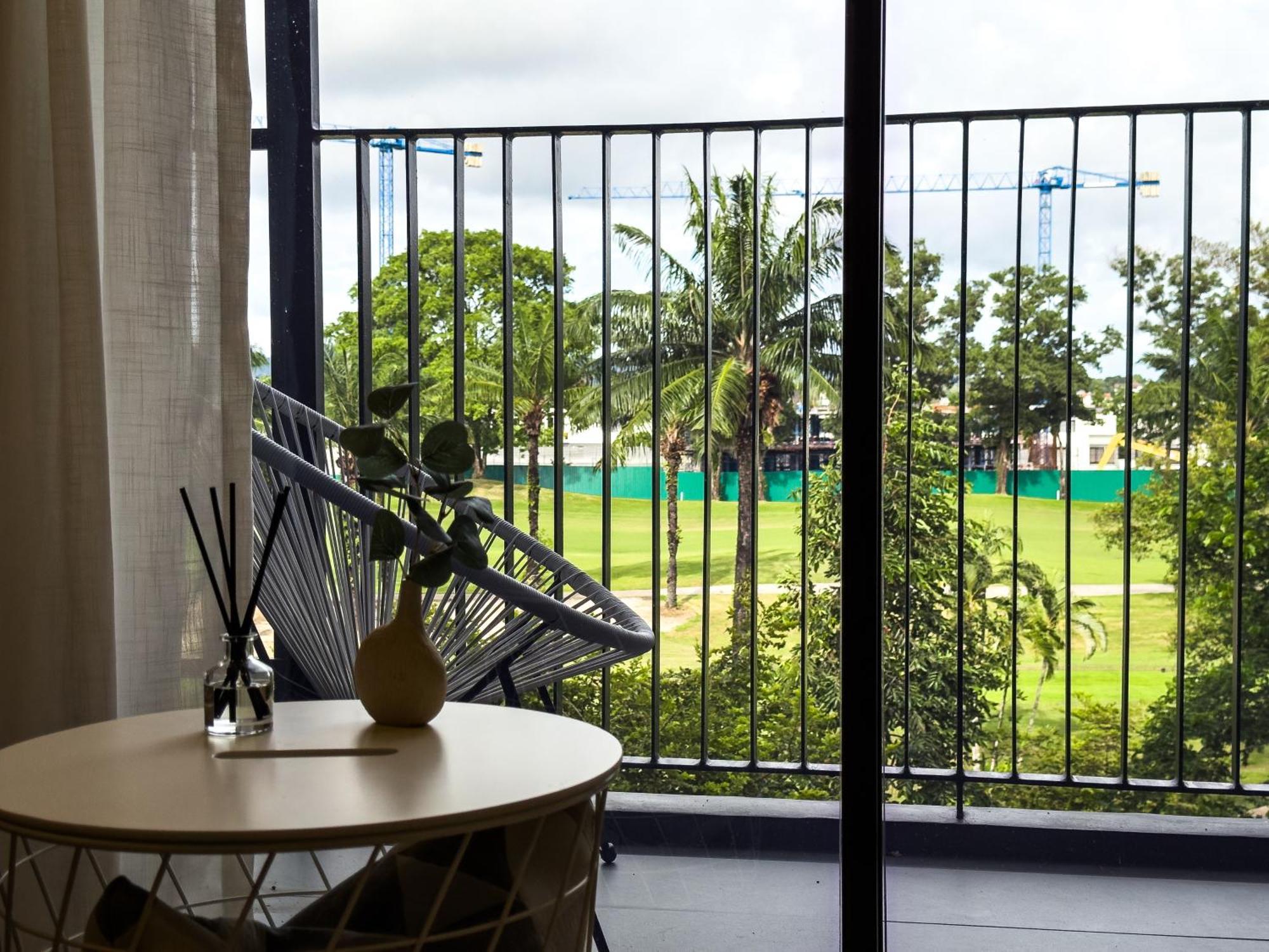 Skypark Laguna Apartments Bangtao Bang Tao Beach  Buitenkant foto
